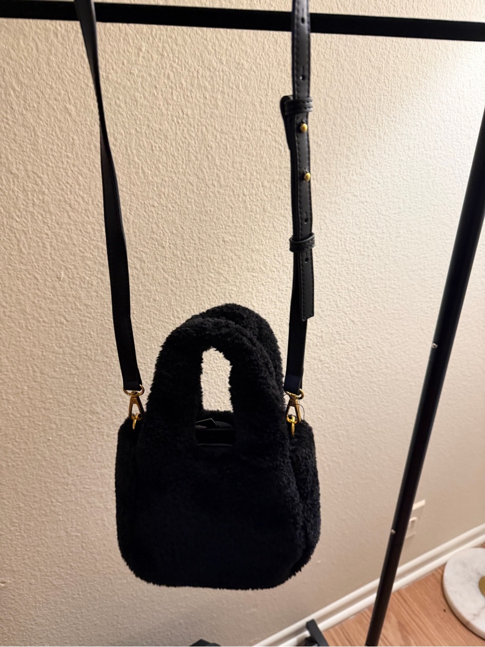 BCBG Nordstrom Black Faux-Shearling Crossbody Tote - Women's Bag